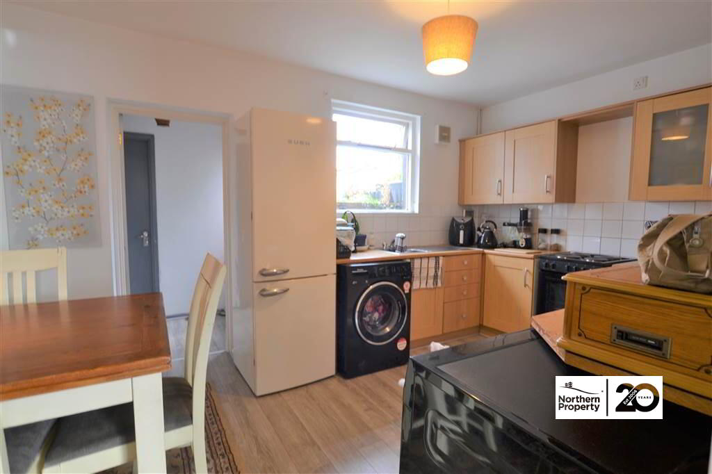 Photo 4 of 5 Beechmount Street, Belfast