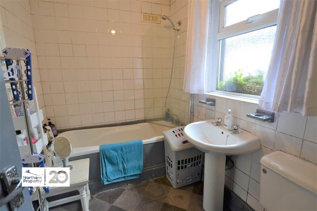 Photo 11 of 5 Beechmount Street, Belfast