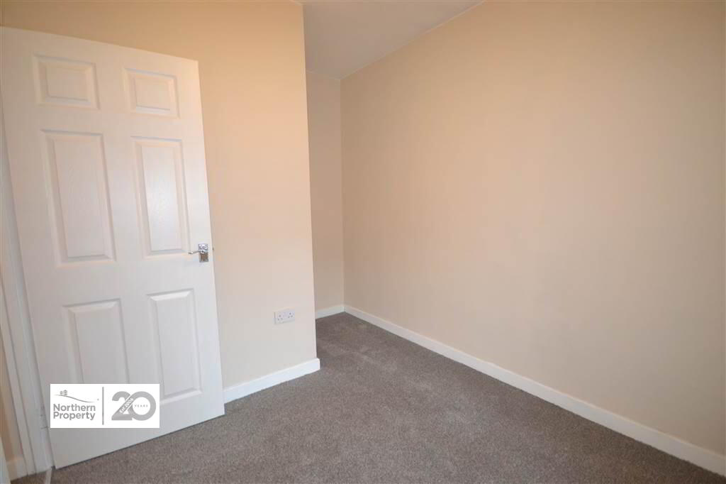 Photo 13 of 19 Springfield Drive, Belfast