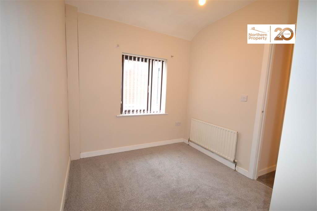 Photo 14 of 19 Springfield Drive, Belfast