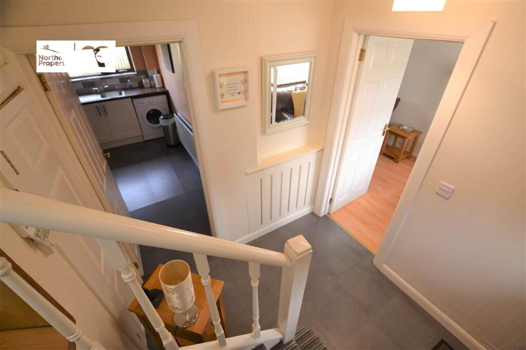 Photo 2 of 71 Bingnian Drive, Belfast