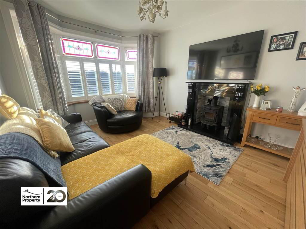 Photo 3 of 555 Falls Road, Belfast