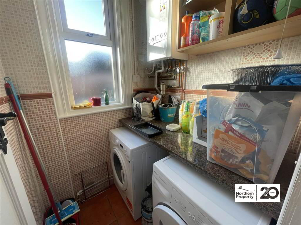 Photo 13 of 555 Falls Road, Belfast