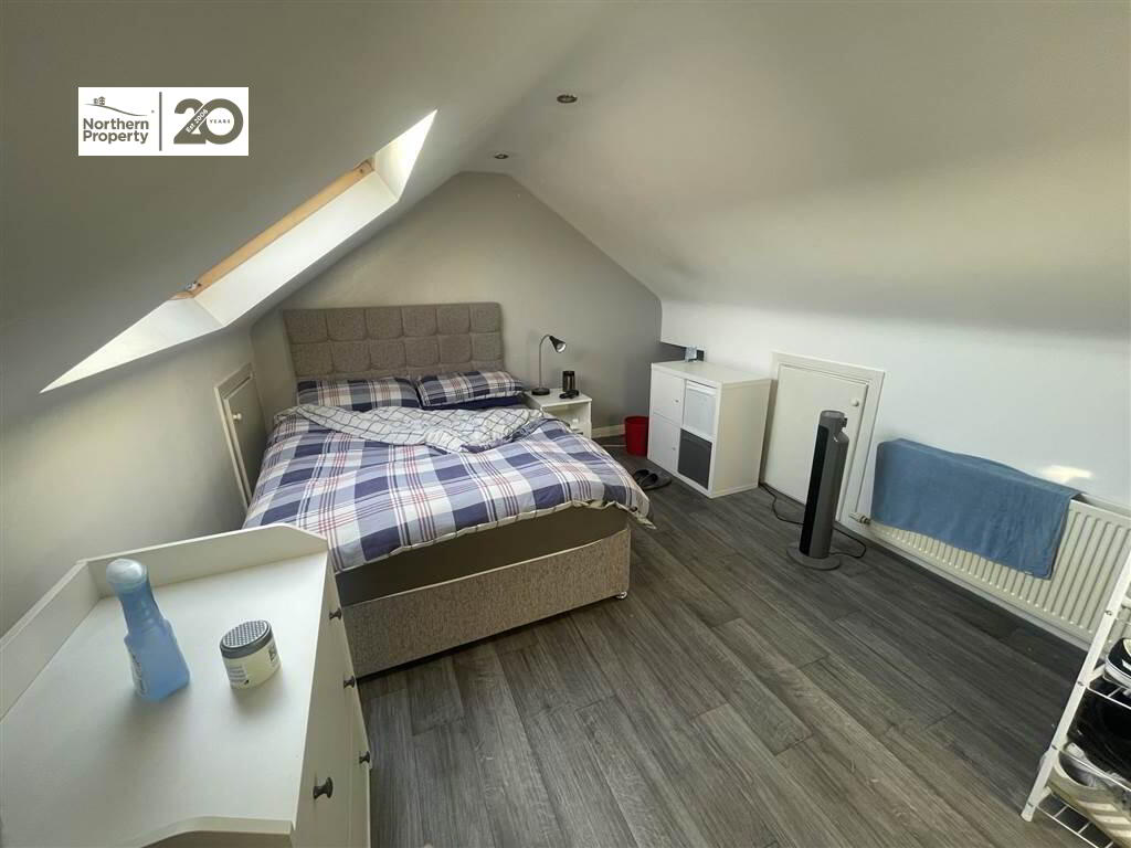 Photo 22 of 555 Falls Road, Belfast