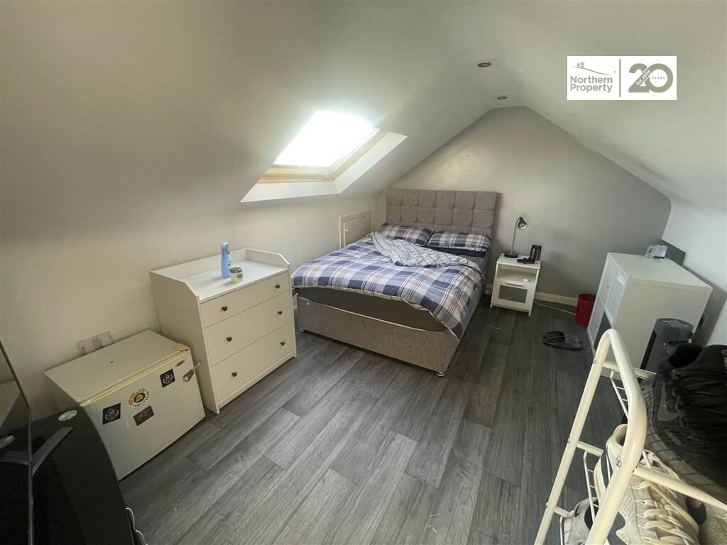 Photo 23 of 555 Falls Road, Belfast