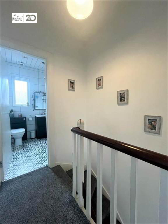Photo 10 of 7 Iveagh Drive, Falls Road, Belfast