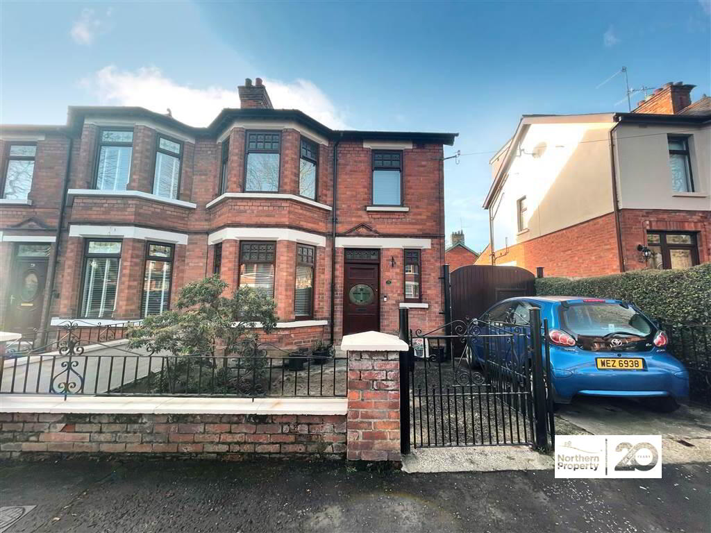 Photo 1 of 27 St James Park, Belfast