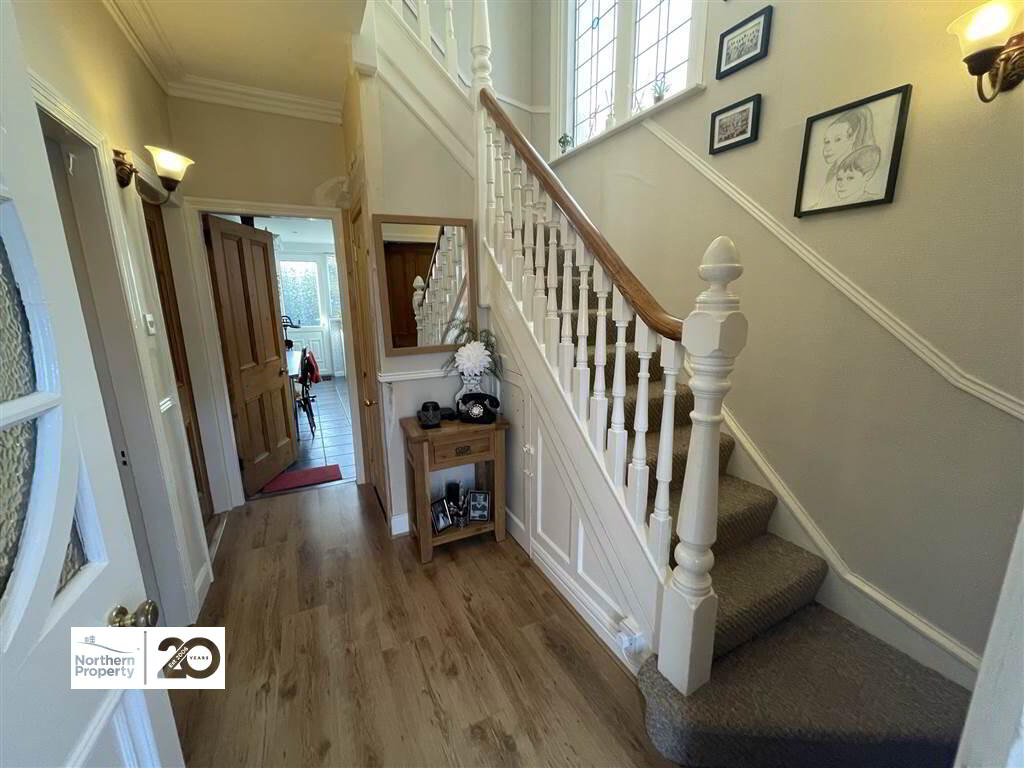 Photo 3 of 27 St James Park, Belfast