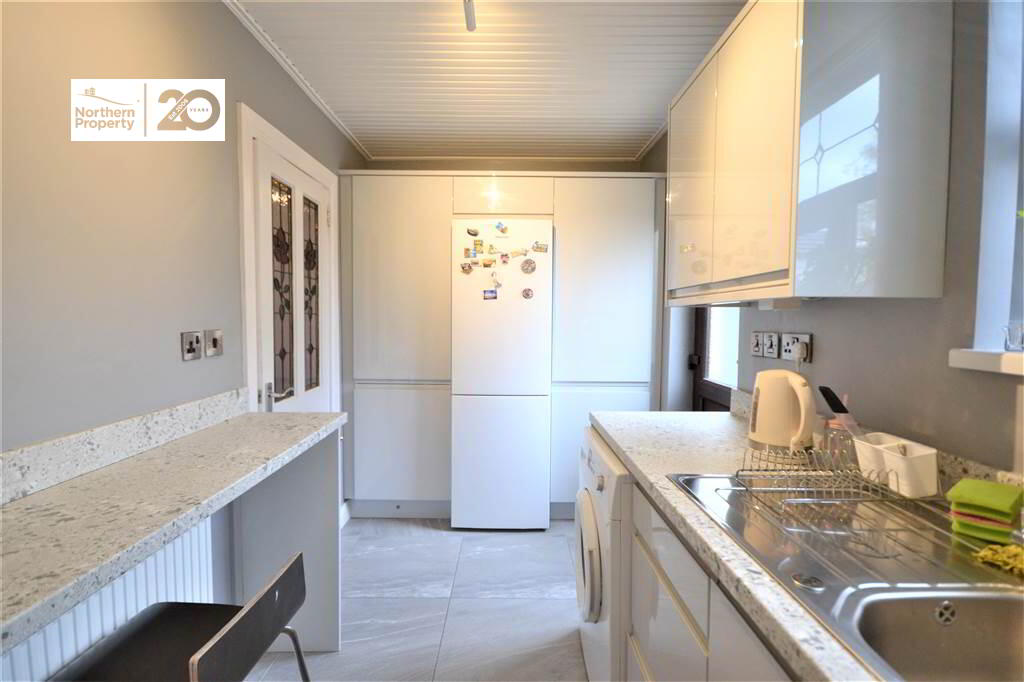 Photo 7 of 9 Whitecliff Drive, Belfast