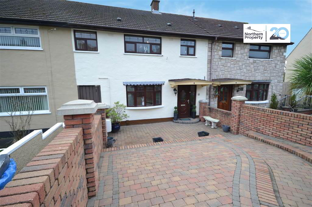 Photo 1 of 9 Whitecliff Drive, Belfast