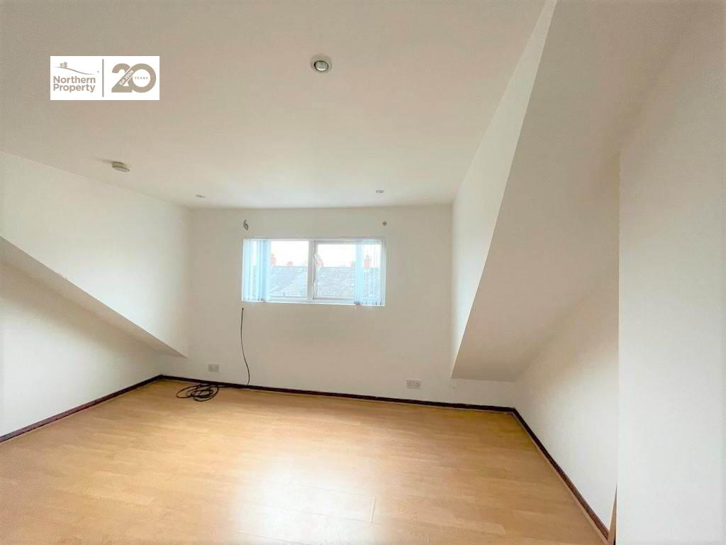 Photo 10 of 131 St James Road, Belfast