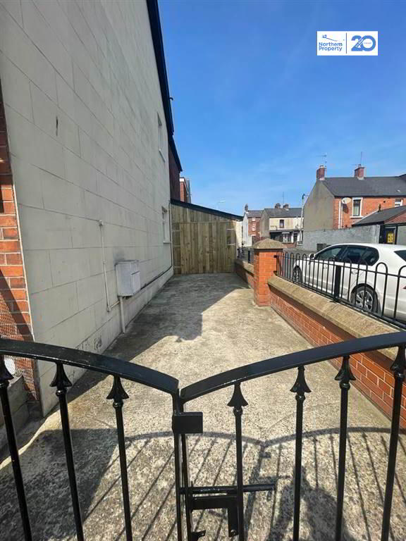 Photo 12 of 47 Amcomri Street, Belfast