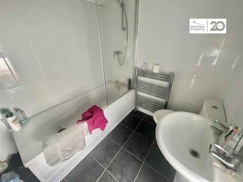 Photo 9 of 11 Broadway, Falls Road, Belfast