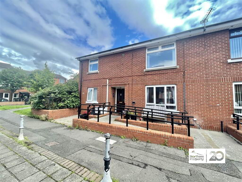 Photo 1 of 15b Majestic Drive, Belfast