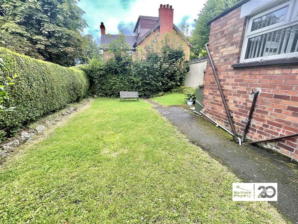 Photo 11 of 553 Donegall Road, Belfast