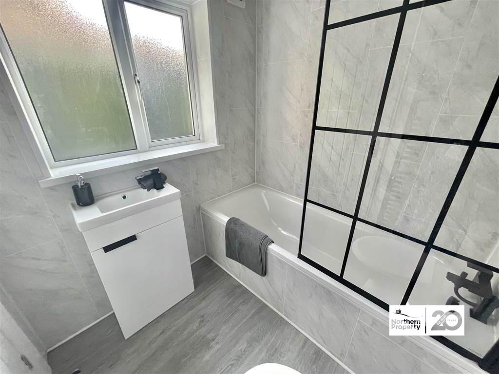 Photo 4 of 110 Ebor Street, Belfast