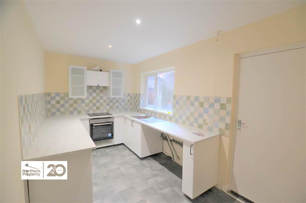 Photo 4 of 47 Fallswater Street, Belfast
