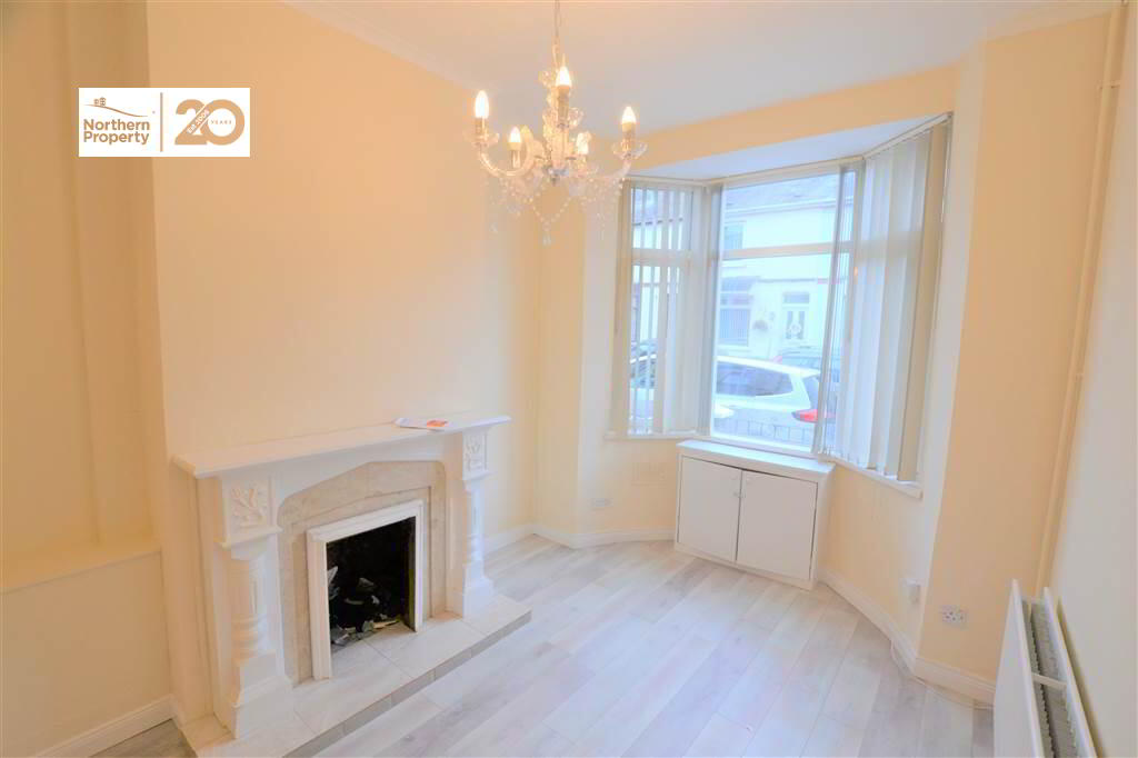 Photo 2 of 47 Fallswater Street, Belfast