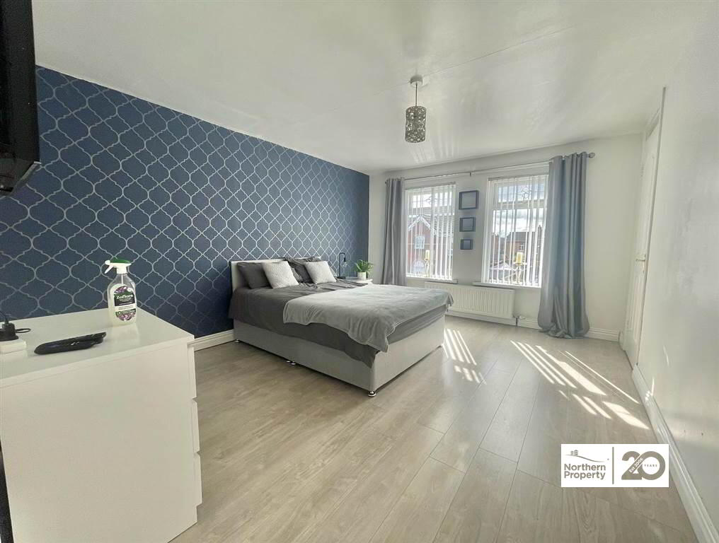 Photo 8 of 12 Lisfaddan Drive, Belfast