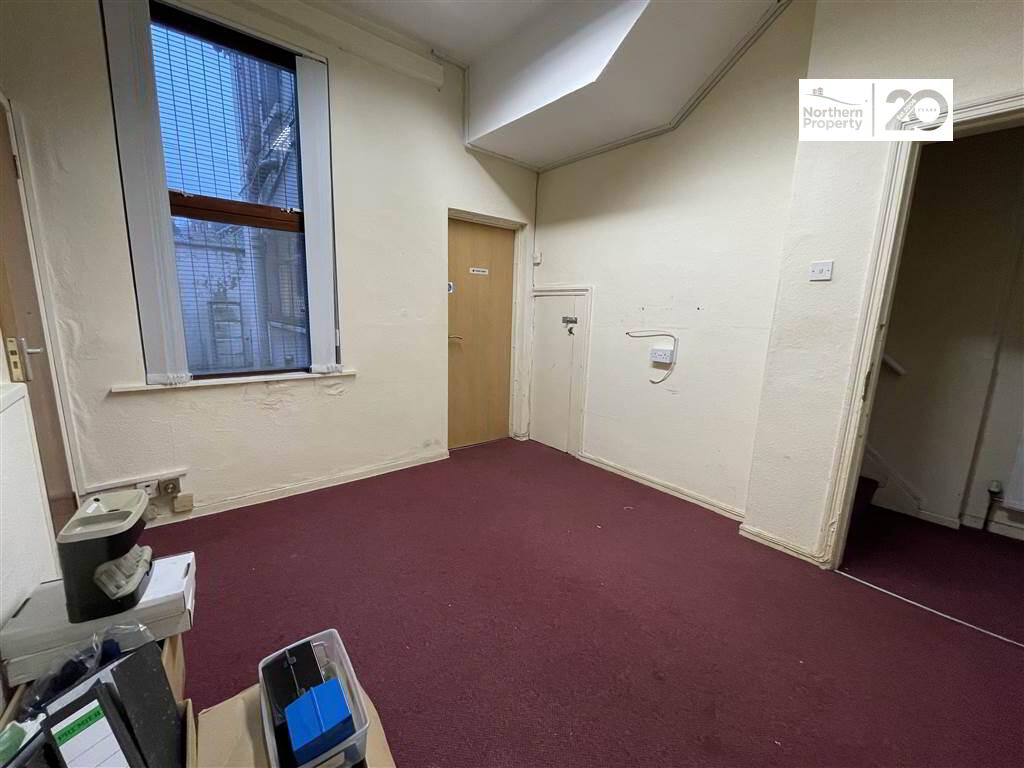 Photo 6 of 461 Falls Road, Belfast