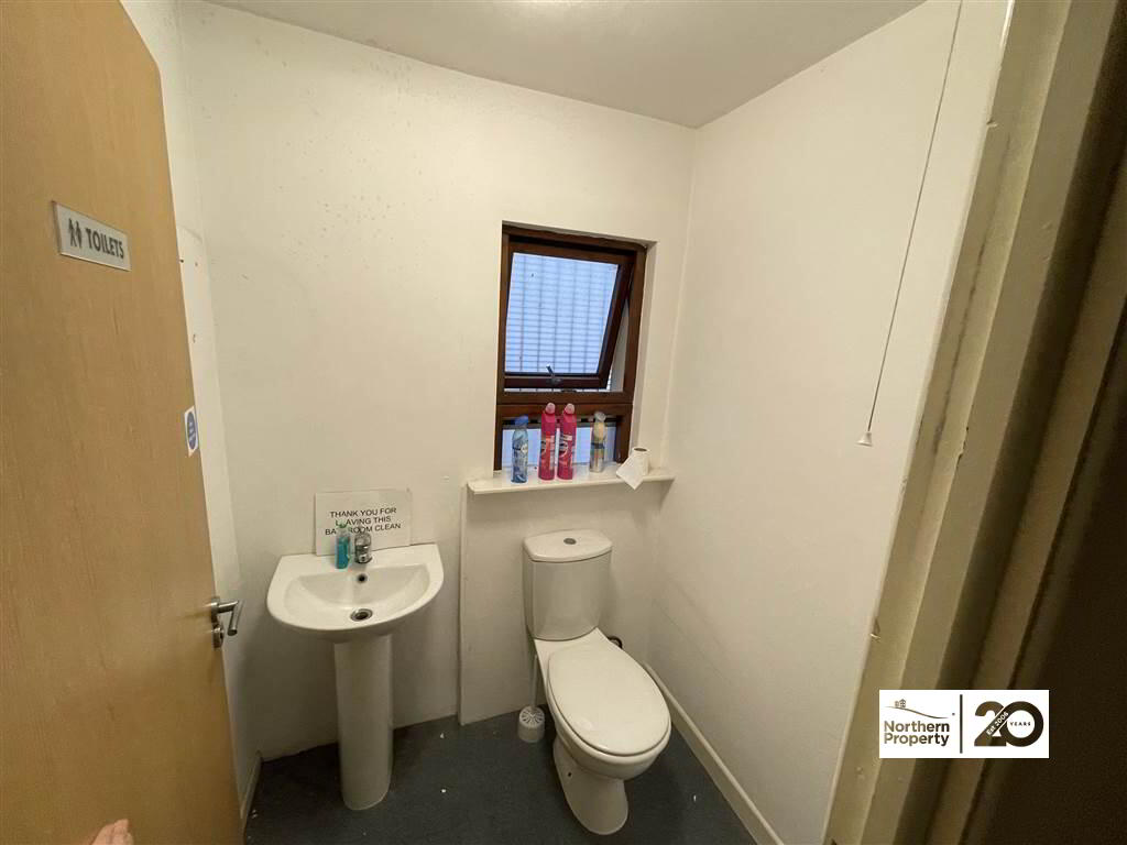 Photo 13 of 461 Falls Road, Belfast