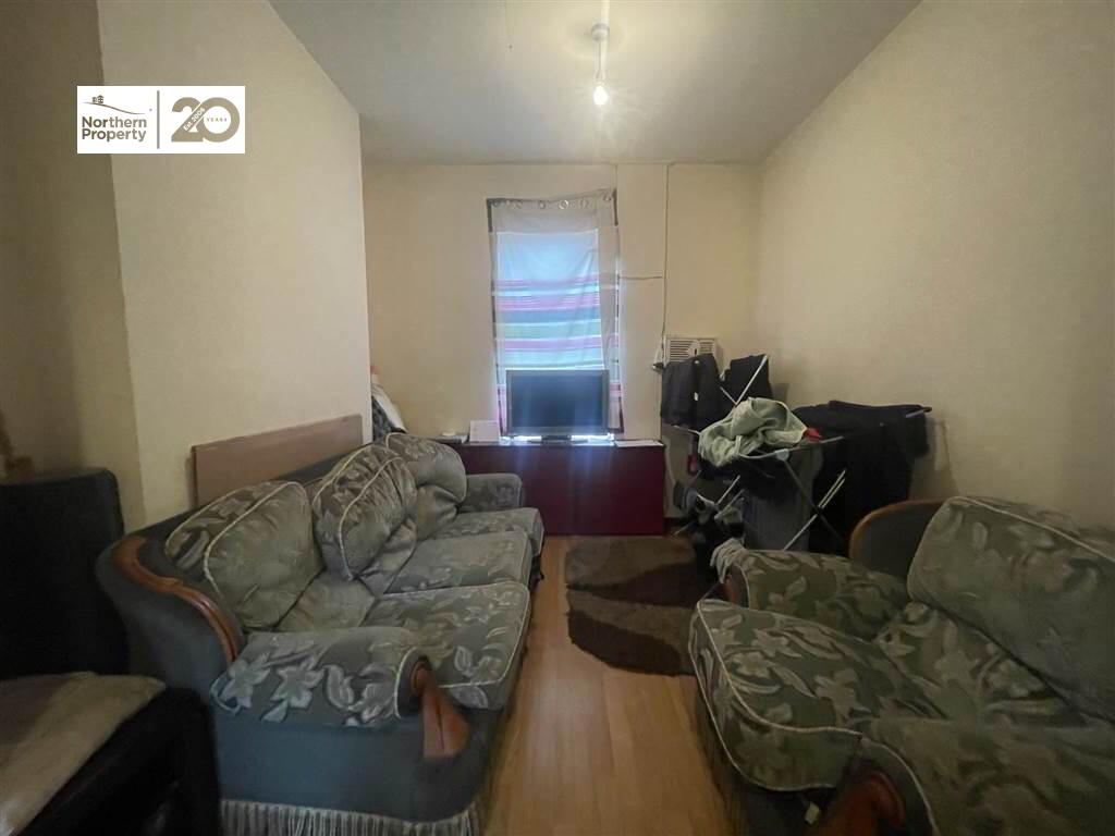 Photo 2 of 35 Crocus Street, Belfast