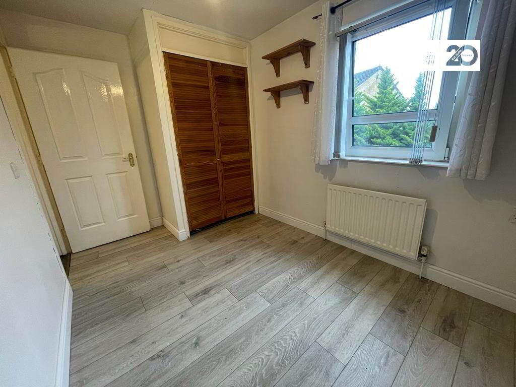 Photo 11 of 20 Beechmount Gardens, Belfast