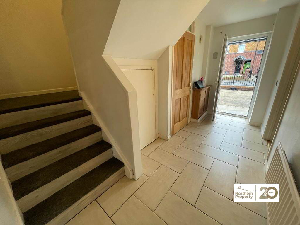 Photo 14 of 20 Beechmount Gardens, Belfast