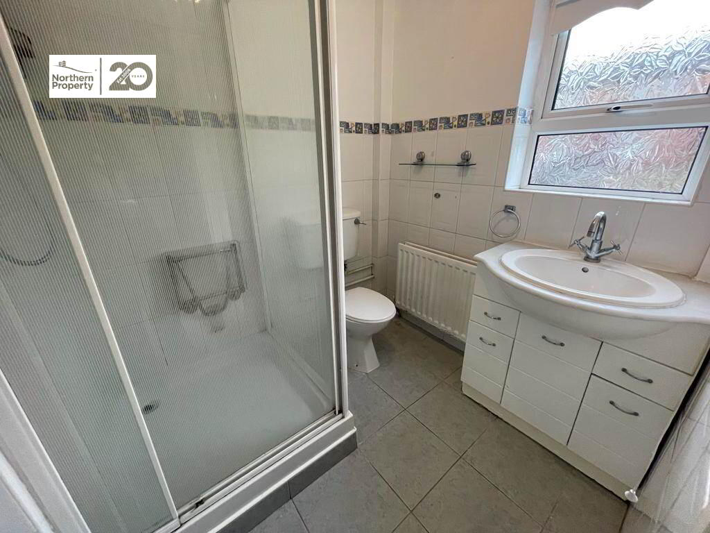 Photo 13 of 20 Beechmount Gardens, Belfast