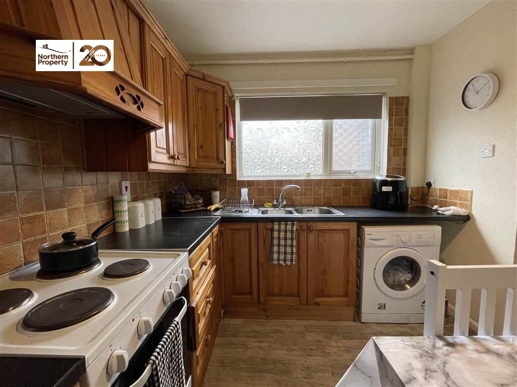 Photo 7 of 13 St James Drive, Belfast