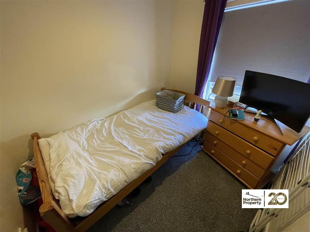 Photo 16 of 13 St James Drive, Belfast