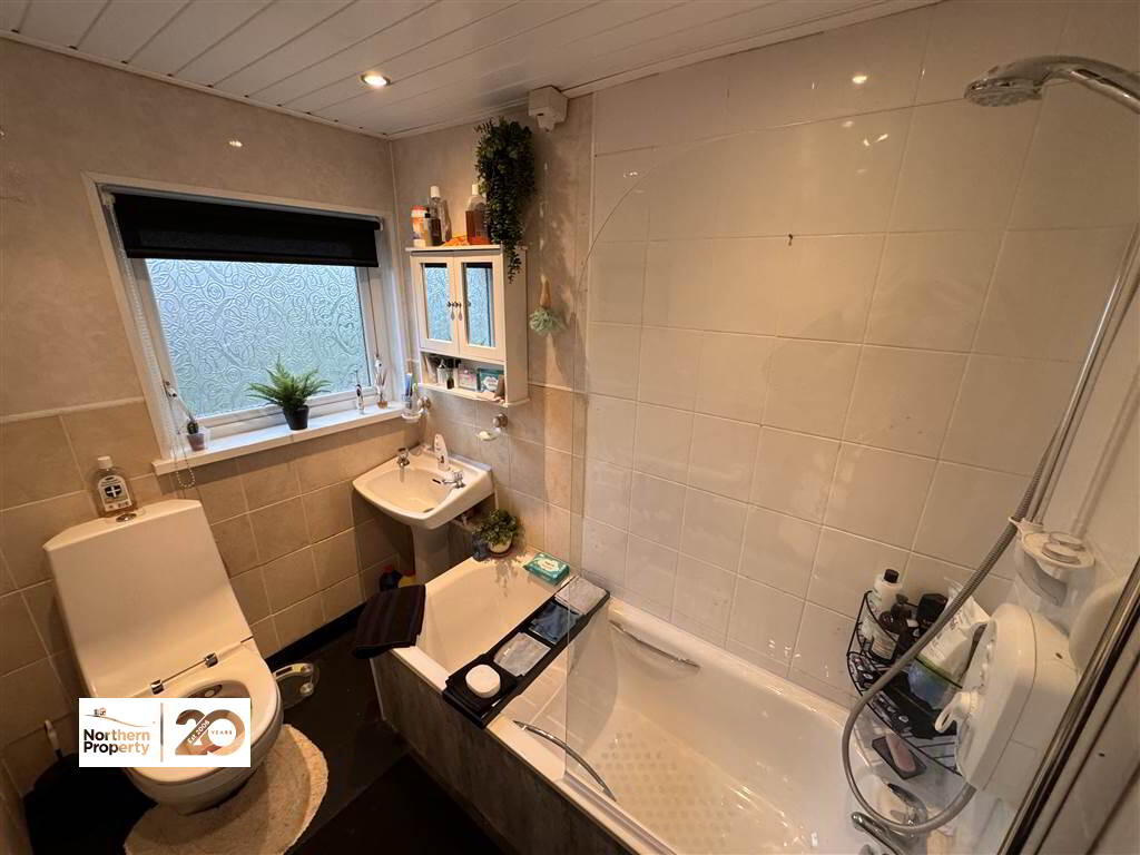 Photo 13 of 12 Knockdhu Park, Belfast