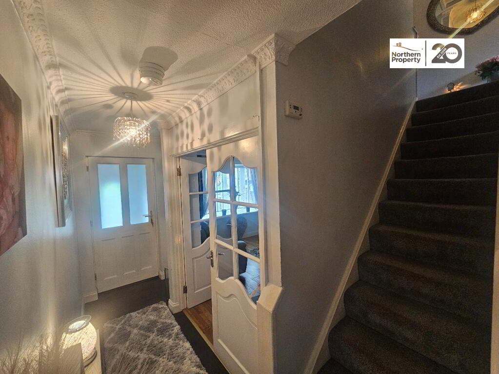 Photo 2 of 7a Thornhill Crescent, Belfast