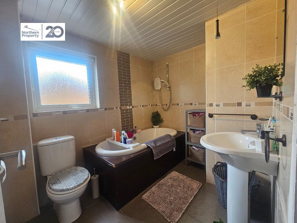 Photo 7 of 7a Thornhill Crescent, Belfast