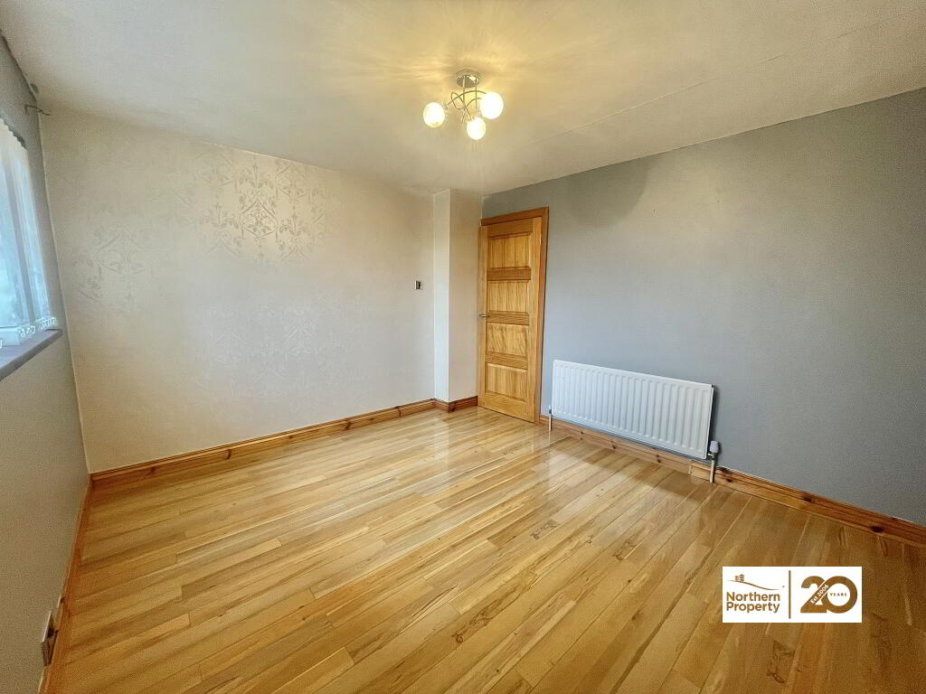 Photo 12 of 102 Ballymurphy Road, Belfast