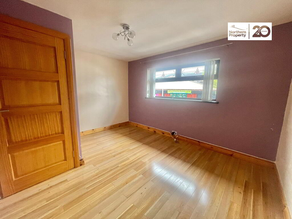 Photo 10 of 102 Ballymurphy Road, Belfast