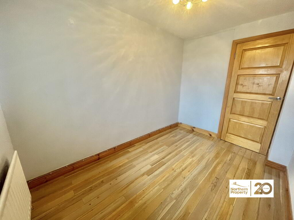 Photo 14 of 102 Ballymurphy Road, Belfast