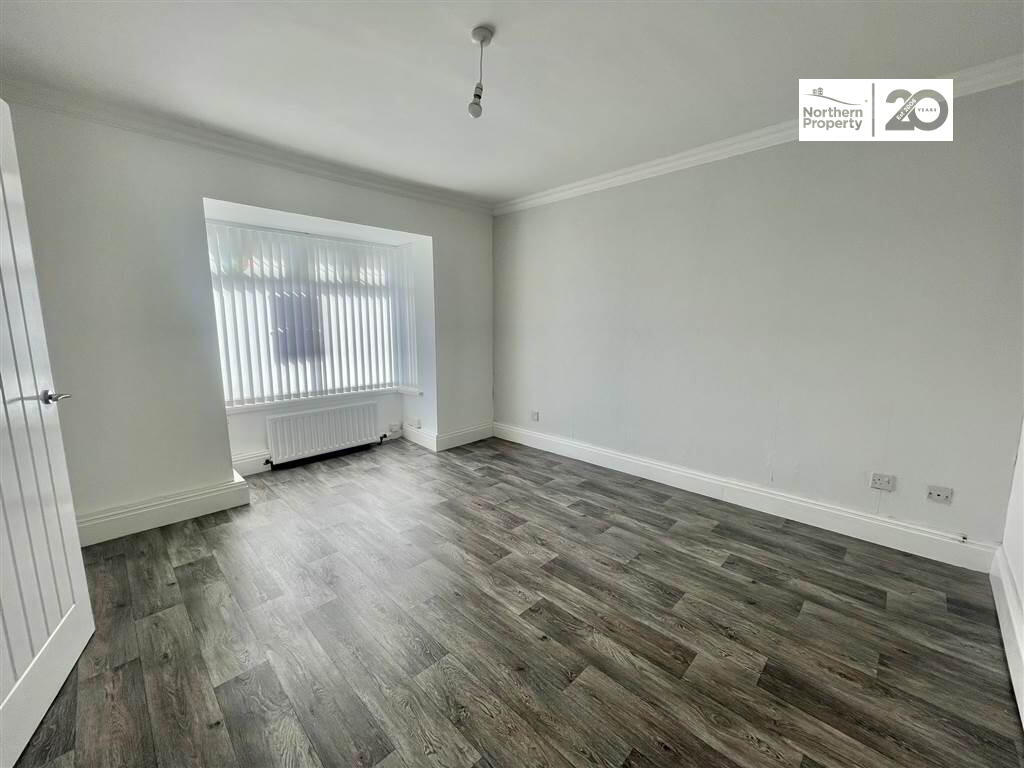 Photo 4 of 39 Monagh Road, Belfast