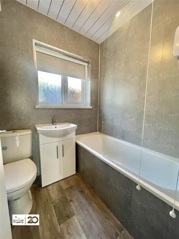 Photo 9 of 39 Monagh Road, Belfast