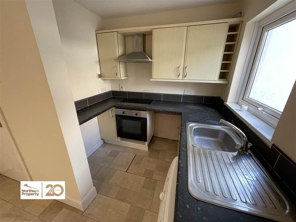 Photo 12 of 38 Iveagh Drive, Belfast