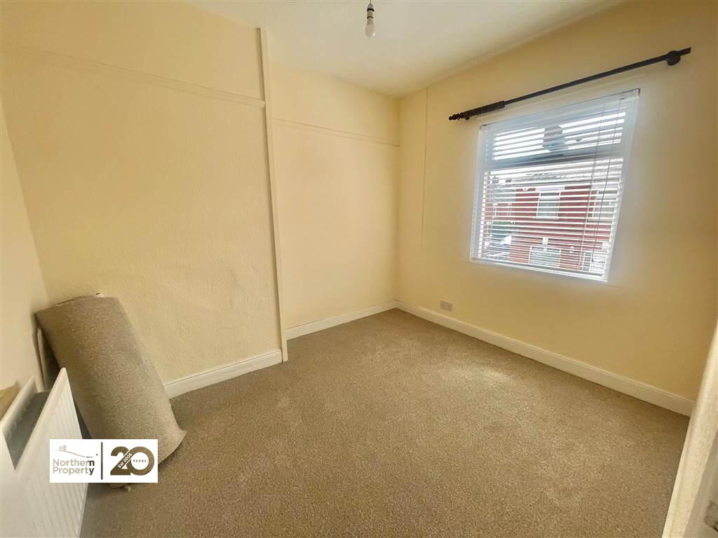 Photo 16 of 38 Iveagh Drive, Belfast