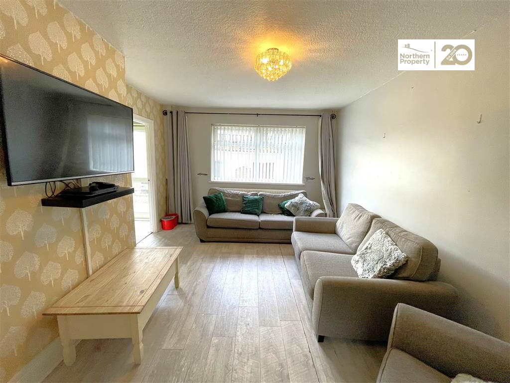 Photo 6 of 2 Whitecliff Crescent, Belfast