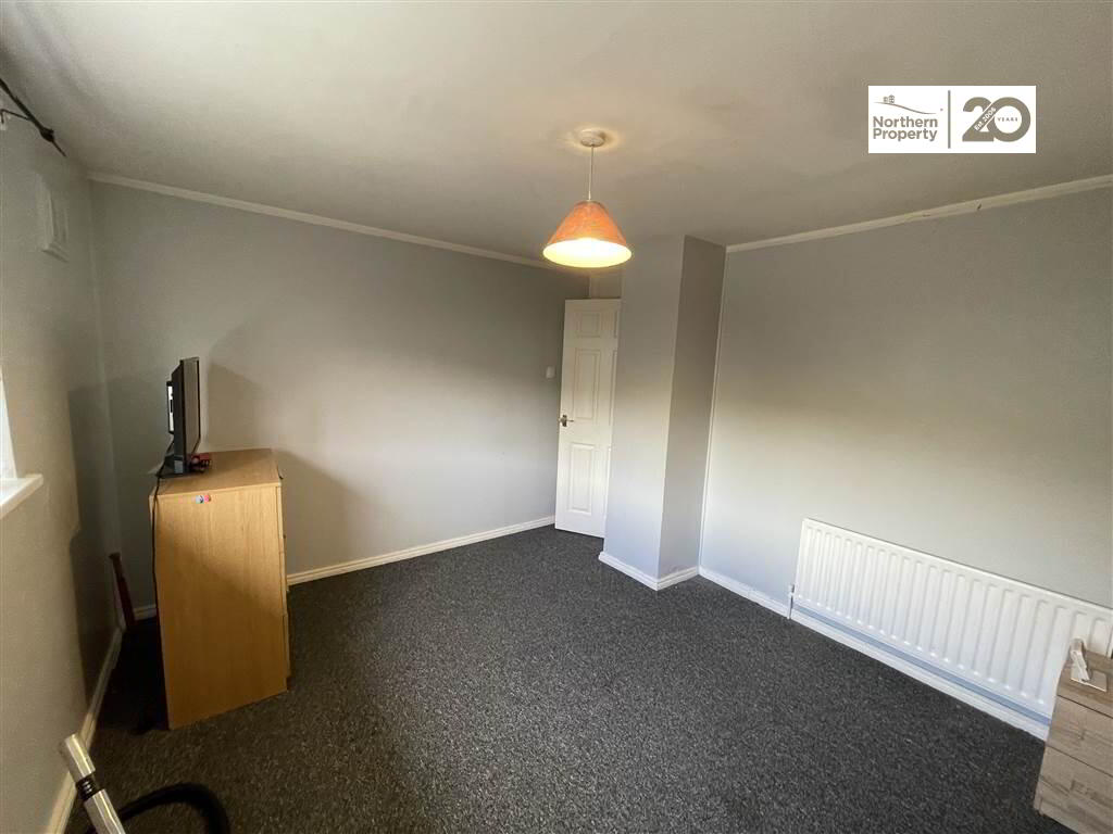 Photo 12 of 2 Whitecliff Crescent, Belfast