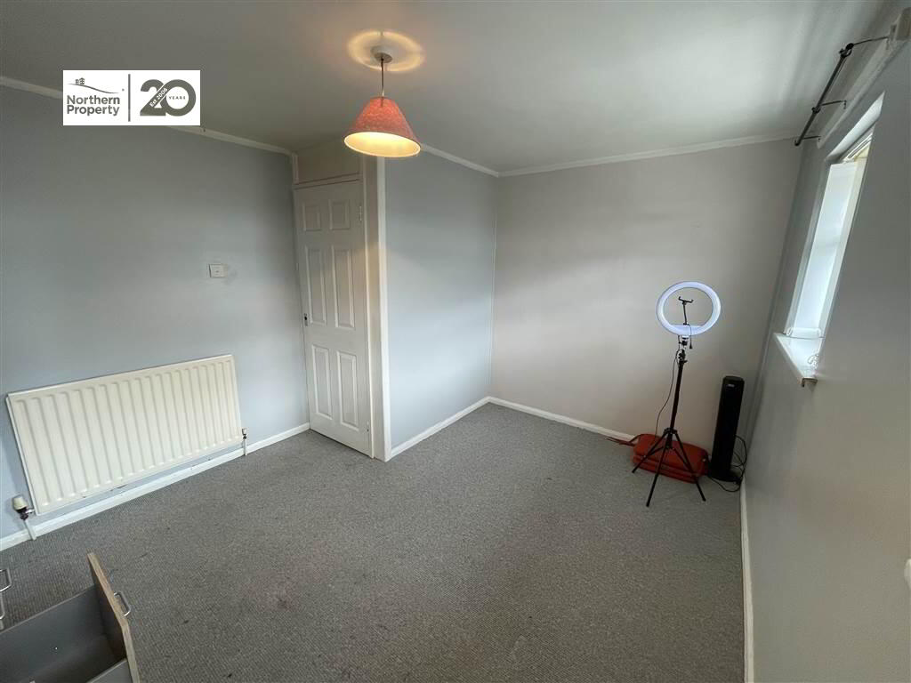 Photo 13 of 2 Whitecliff Crescent, Belfast