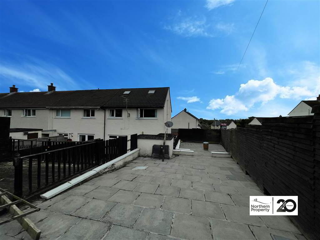 Photo 17 of 2 Whitecliff Crescent, Belfast