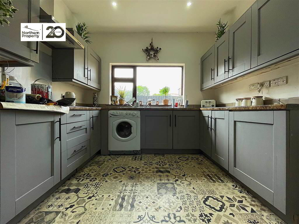 Photo 10 of 427 Springfield Road, Belfast