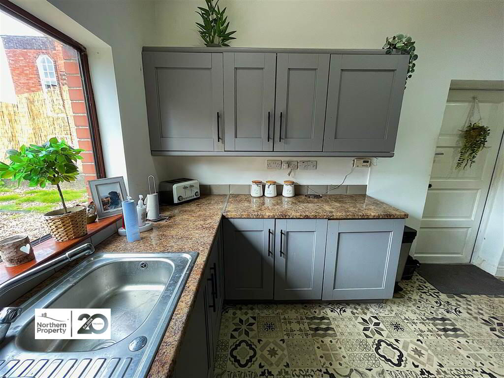 Photo 9 of 427 Springfield Road, Belfast