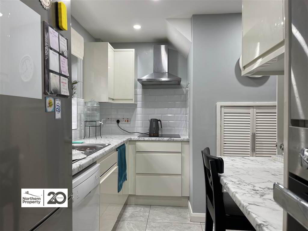 Photo 8 of 80 West Circular Road, Belfast