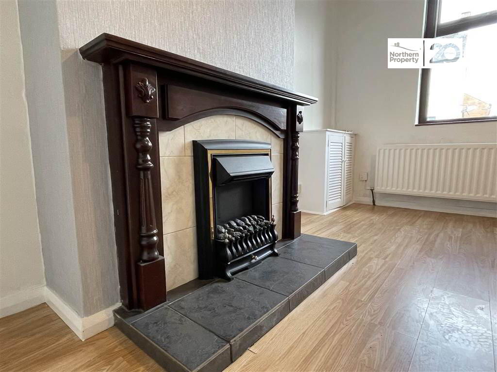 Photo 7 of 31 St James Crescent, Belfast