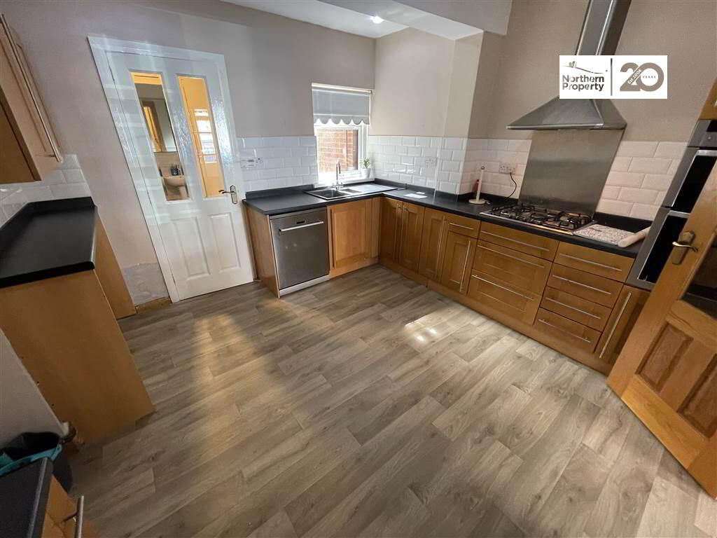 Photo 9 of 16 Locan Street, Belfast